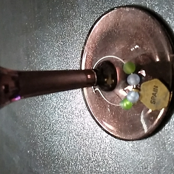 2 Purple wine glasses - Picture 3 of 3